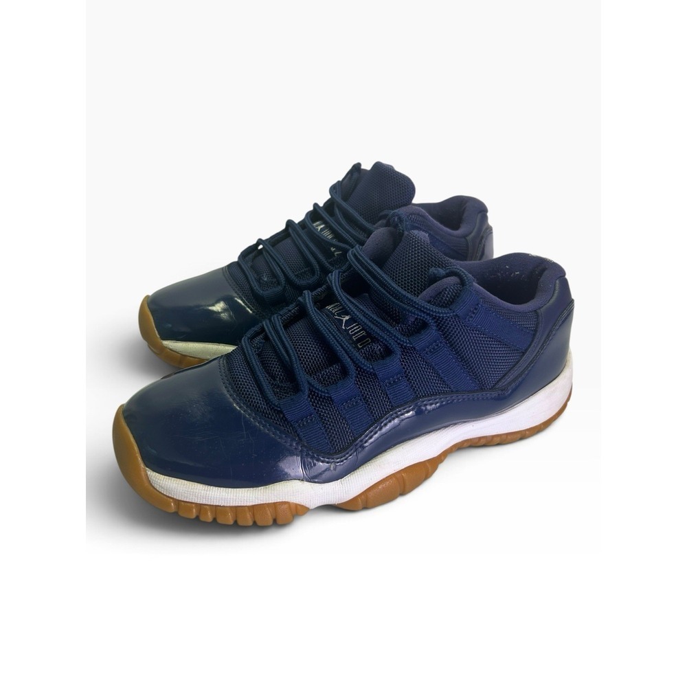 Air Jordan 11 Low Navy Gum GS Midnight Navy/White 528896-405 Kids 5Y, Womens 6.5